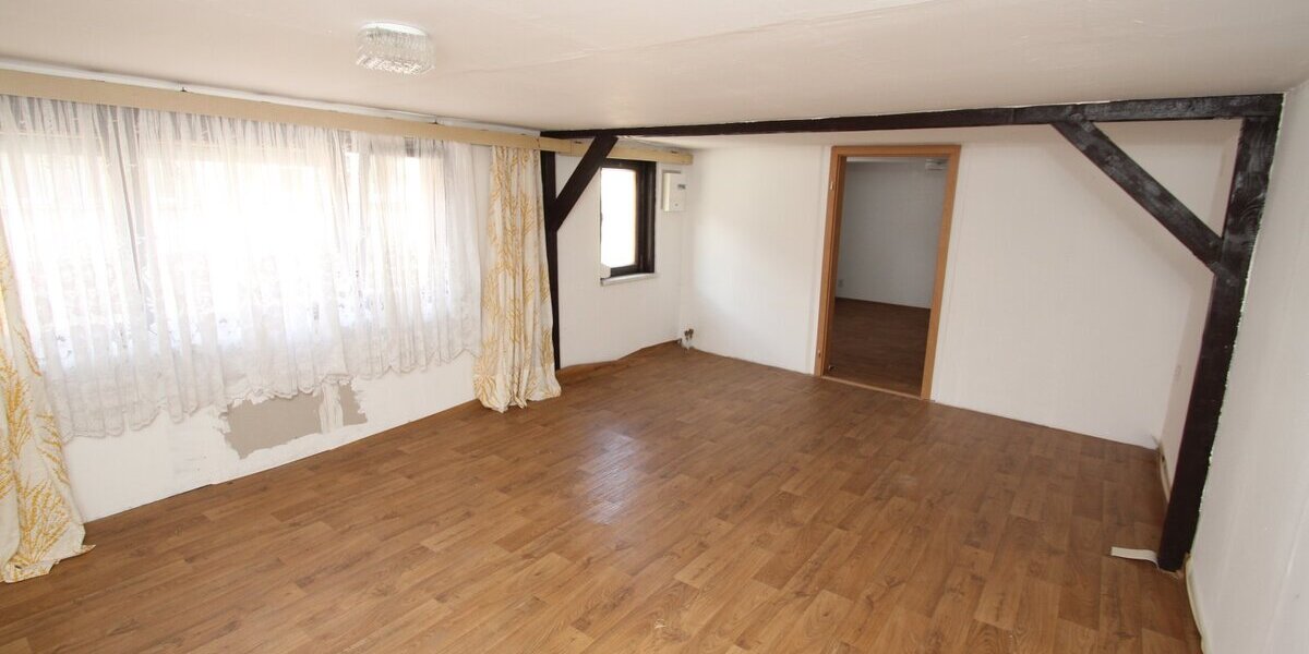 Waltershausen, 2 Familienhaus mit Anbau - Zweifamilienhaus Waltershausen | Angebot:20674820