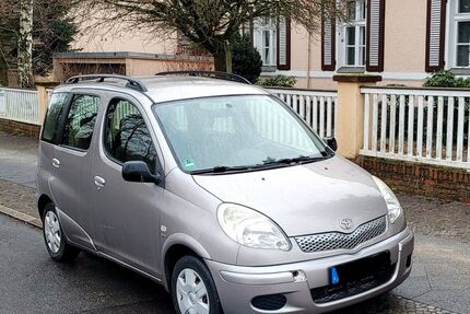 Toyota Verso 145.000 km 3.800 &euro; Berlin 14052
