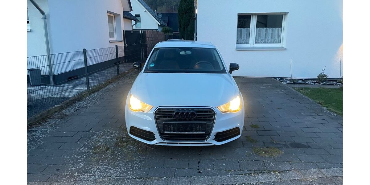 Audi A1 205.302 km 3.490 &euro; Boffzen 37691