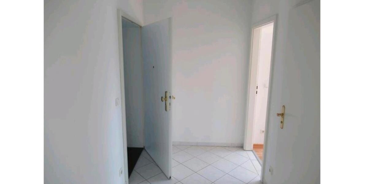 Dachgeschoßwohnung Zwickau Zwickau-West - 3 Zimmer, 62 m&sup2;, 72.000&euro; | Angebot:26150551