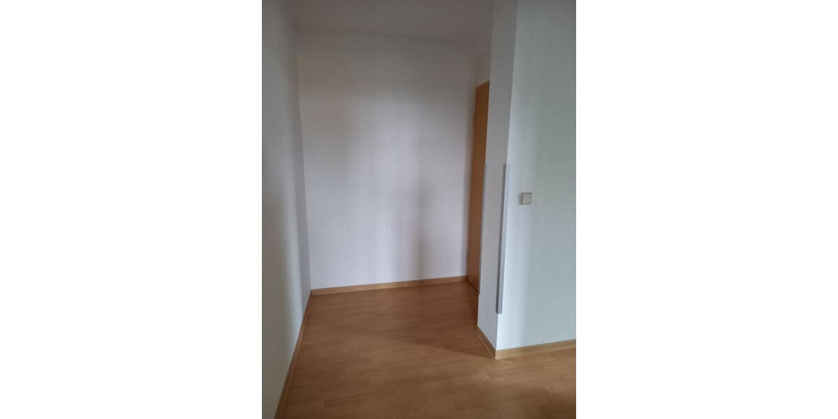 Dachgeschoßwohnung Weißwasser (Oberlausitz) - 2 Zimmer, 43 m&sup2;, 400&euro; | Angebot:25223107