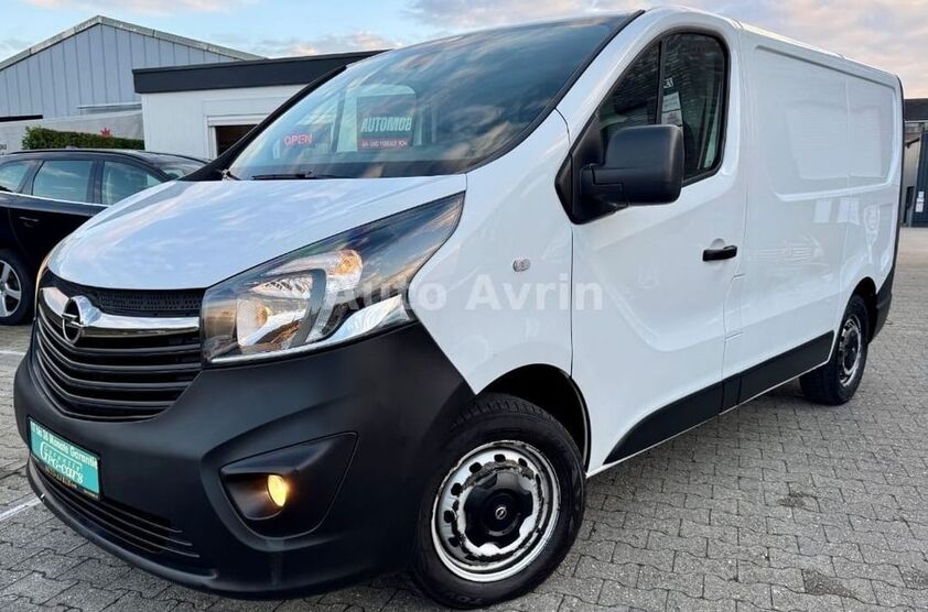 Opel Vivaro 104.523 km 9.499 € Mönchengladbach 41238