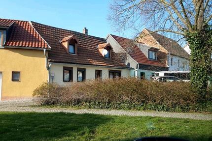 Haus Artern - 4 Zimmer, 100 m&sup2;, 75.000&euro; | Angebot:26143857