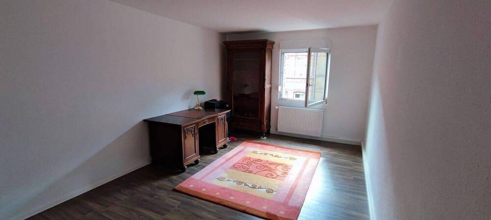 Freie 3-Zimmer-Wohnung mit Balkon in zentraler Lage! Provisionsfrei