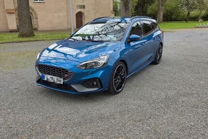 Ford Focus 88.000 km 23.000 &euro; Petershagen 32469