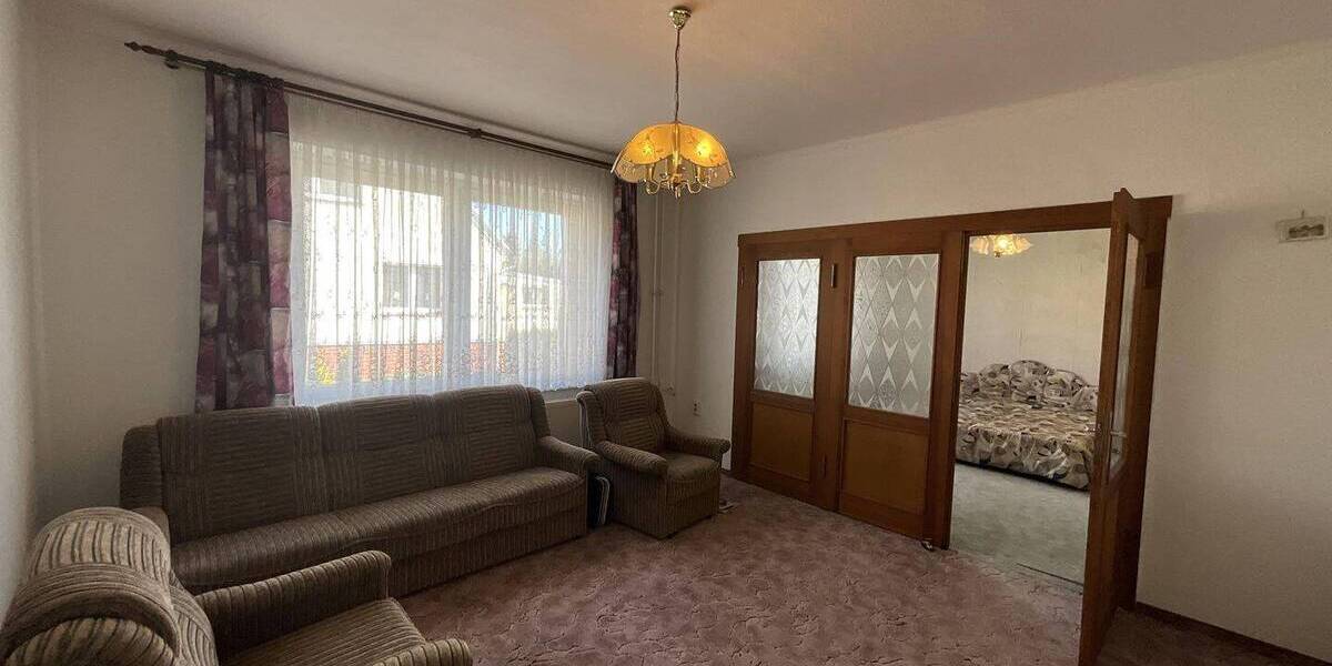 Einfamilienhaus Schenkendöbern Sembten - 7 Zimmer, 188 m&sup2;, 79.000&euro; | Angebot:25685823