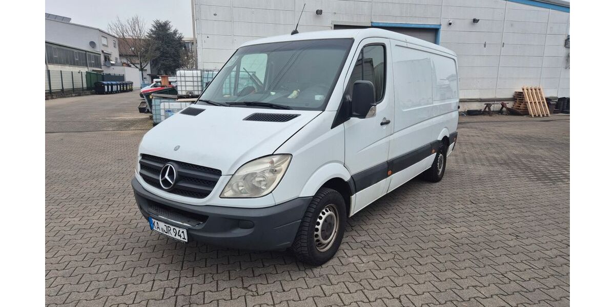 Mercedes-Benz Sprinter 206.000 km 6.300 &euro; Karlsruhe 76189