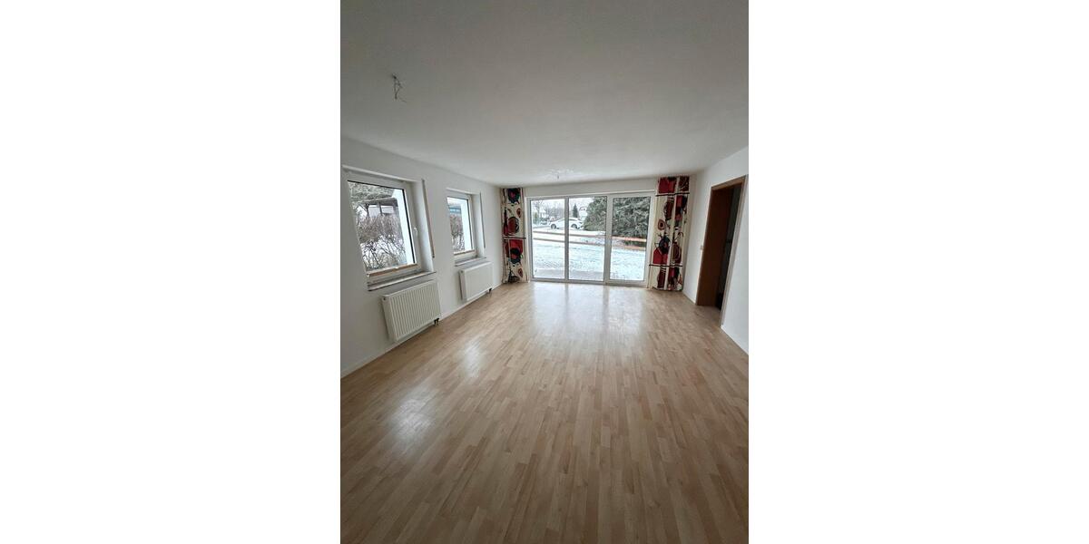 3-Zimmer-Wohnung mit Einbauküche, Terrasse & Garage – 78 m² 1 zimmer