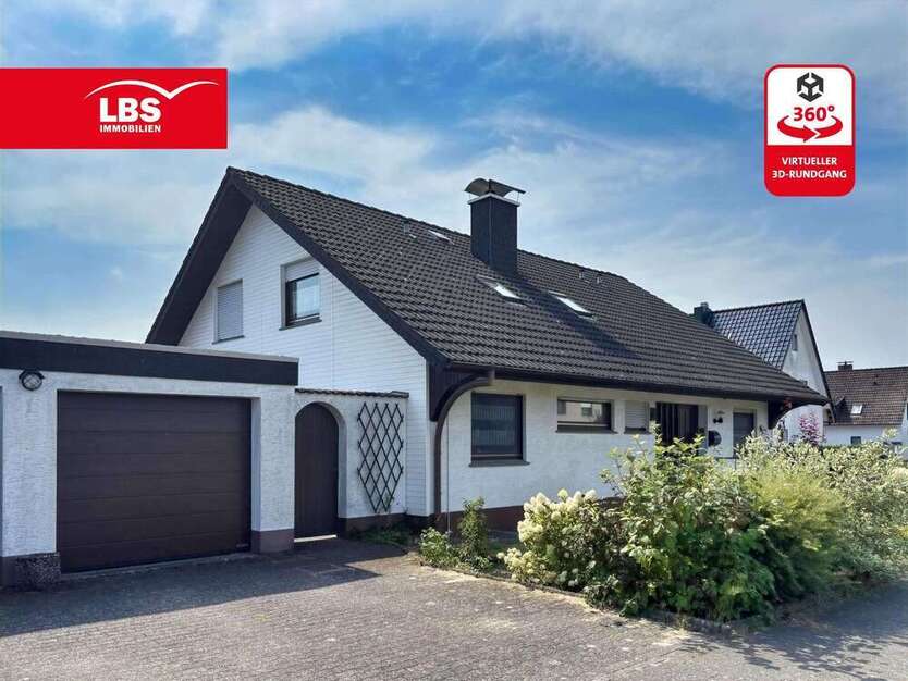 Haus zum Kaufen in Augustdorf 440.000 € 196.6 m²