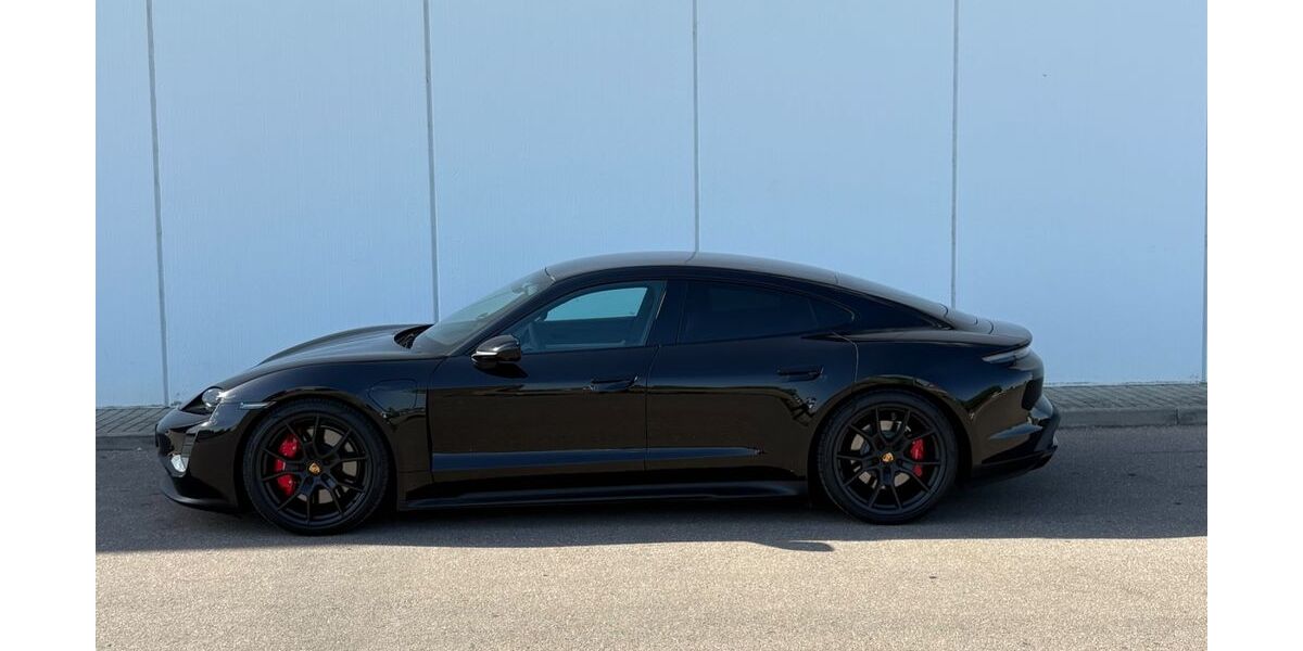 Porsche Taycan 29.800 km 80.500 &euro; Dillingen 89407