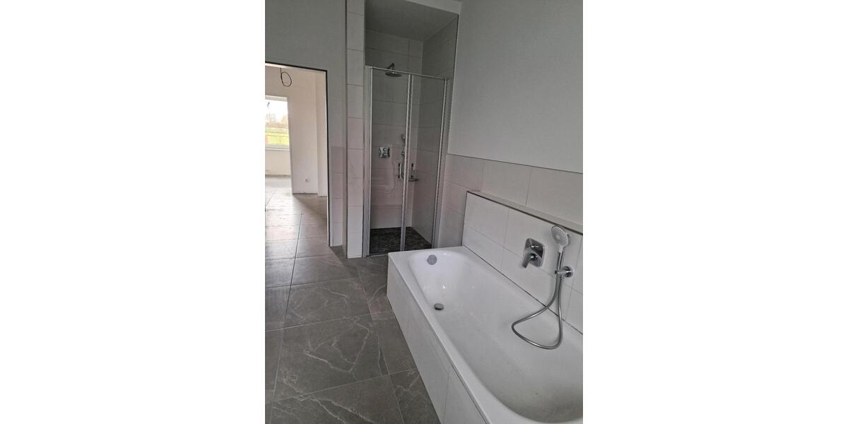 Erdgeschoßwohnung Wallenhorst - 4 Zimmer, 145 m&sup2;, 1.100&euro; | Angebot:26276115