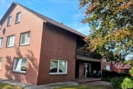Großes Wohnhaus in schöner ländlicher Umgebung