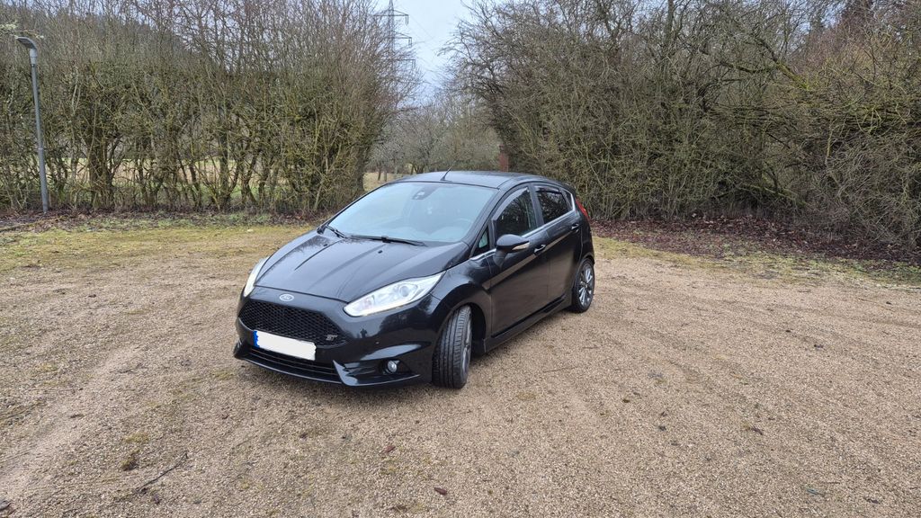 Ford Fiesta 79.500 km 9.000 &euro; Hillesheim 54586