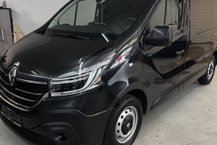 Renault Trafic 85.000 km 14.990 &euro; Much 53804