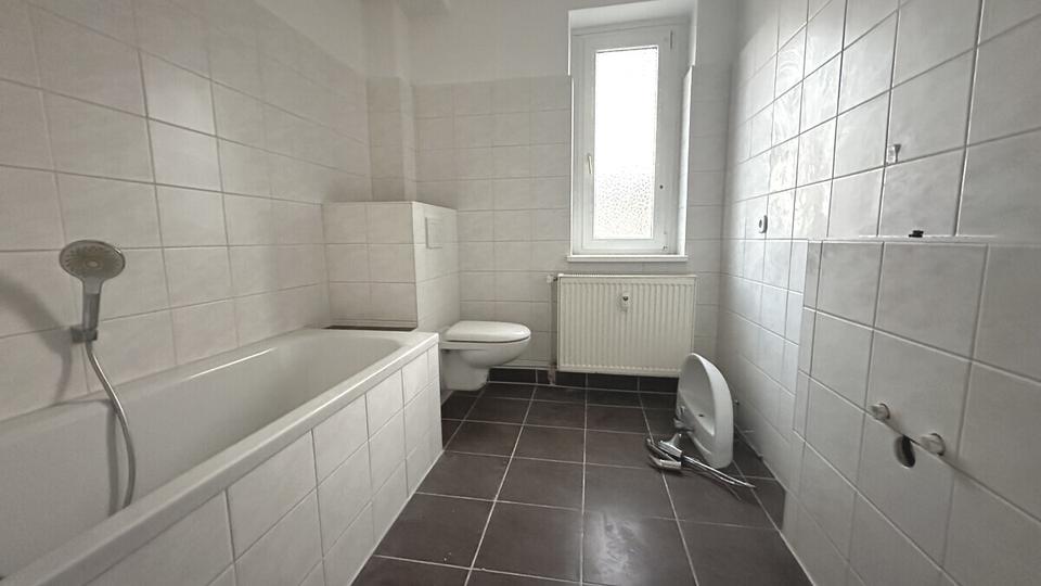 Etagenwohnung Dessau-Roßlau Dessau - 5 Zimmer, 110 m&sup2;, 820&euro; | Angebot:24876320
