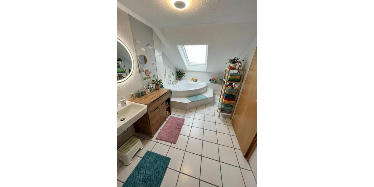 Etagenwohnung Mannheim Gartenstadt - 5 Zimmer, 105 m&sup2;, 1.080&euro; | Angebot:25634549