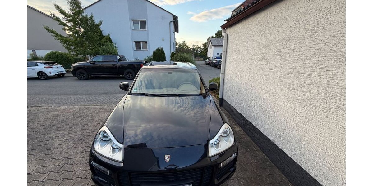 Porsche Cayenne 196.000 km 15.500 &euro; Groß-Gerau 64521