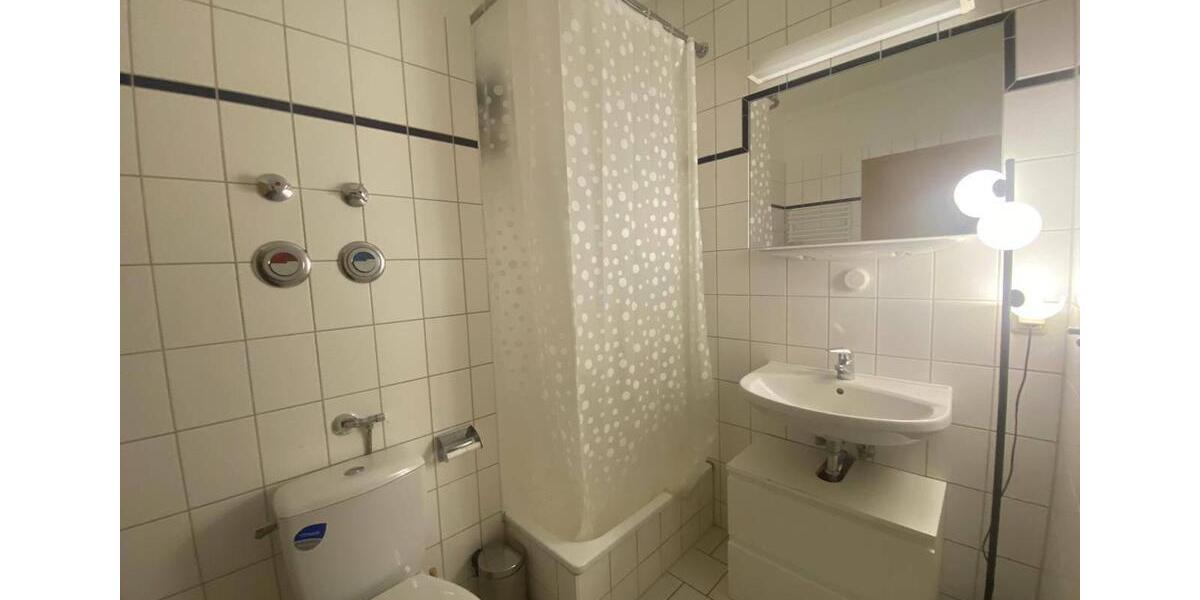 Etagenwohnung Rostock Hansaviertel - 1 Zimmer, 35 m&sup2;, 780&euro; | Angebot:26349507
