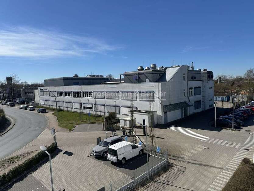 Halle in Reinbek 3.400.000 € 4679 m²