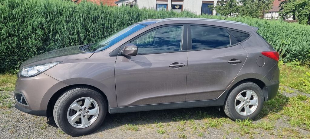 Hyundai ix35 130.000 km 7.500 &euro; Kurort Jonsdorf 02796