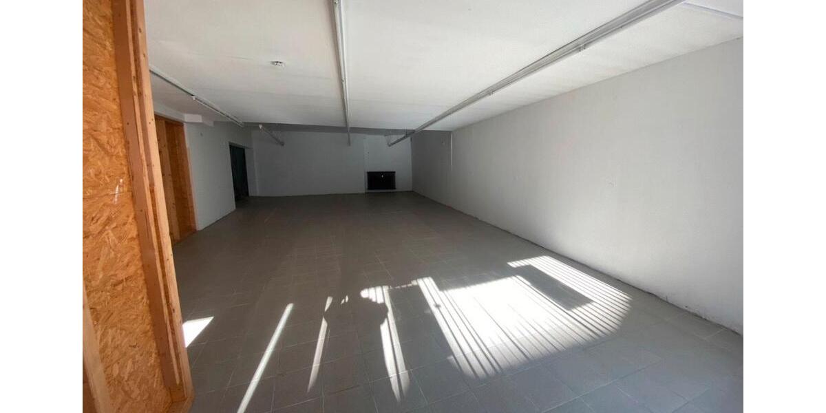 Gewerbeobjekt Neukirchen - 450&euro; | Angebot:26294920