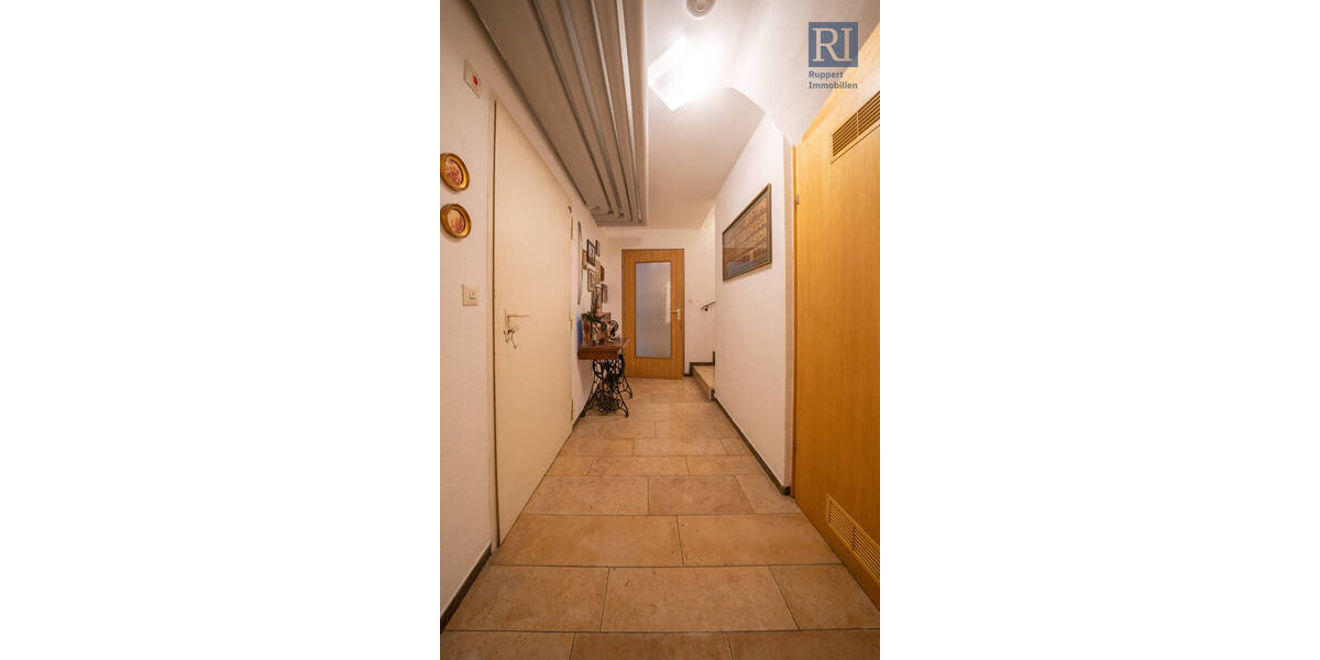 Einfamilienhaus Würzburg Frauenland - 7 Zimmer, 230 m&sup2;, 1.290.000&euro; | Angebot:26389273