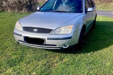 Ford Mondeo 215.000 km 650 &euro; Bad Orb 63619