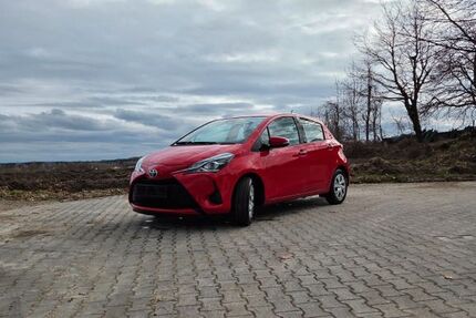 Toyota Yaris 48.728 km 10.499 &euro; Egenhofen 82281