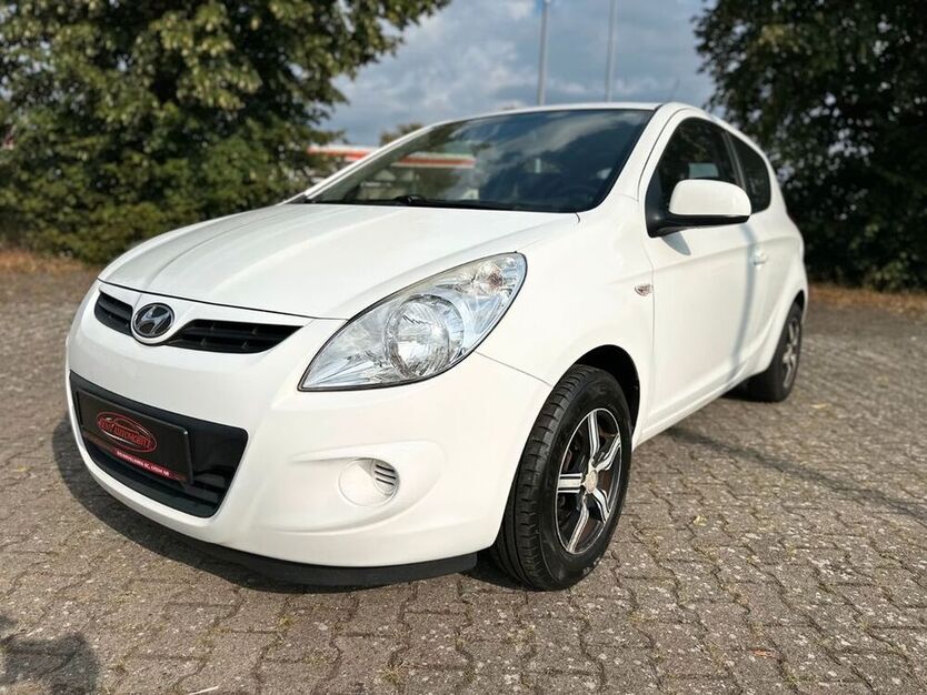 i20
