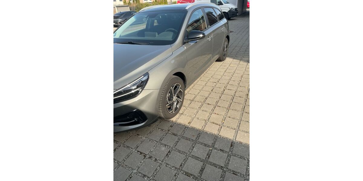 Hyundai i30 105.000 km 14.800 &euro; Winsen Luhe 21423
