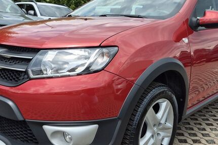 Dacia Sandero 74.227 km 5.199 &euro; Bamberg 96052