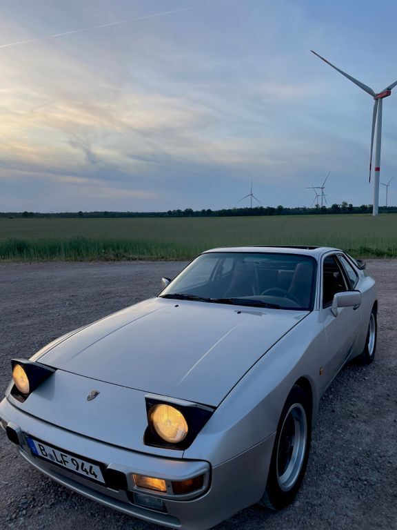 944