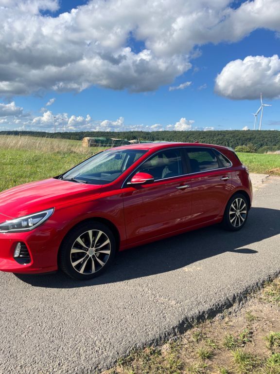 i30