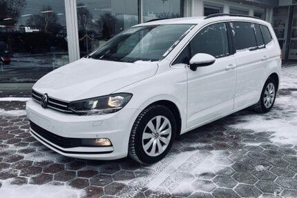 VW Touran 122.400 km 18.990 &euro; Stuvenborn 24641