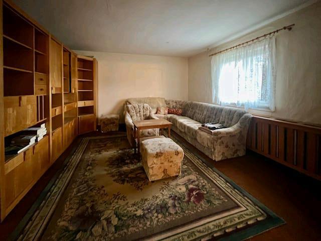 Großzügiges 10-Zi. Holzhaus in Top Lage + große GarageWerkstatt 10 zimmer