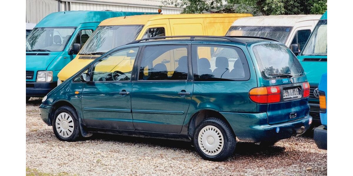 VW Sharan 134.554 km 2.200 &euro; Berlin 13629