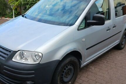 VW Caddy 319.000 km 2.500 € Torgau 04860