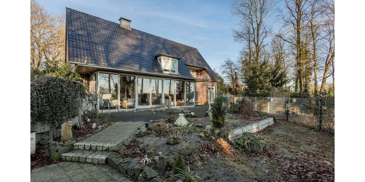 Einfamilienhaus Steinhagen - 6 Zimmer, 223 m&sup2;, 685.000&euro; | Angebot:25519937