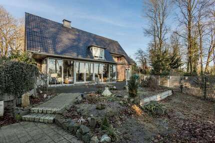 Haus Steinhagen - 6 Zimmer, 223 m&sup2;, 685.000&euro; | Angebot:25519937