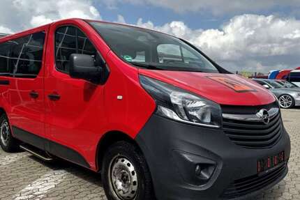 Opel Vivaro 205.000 km 9.488 &euro; Rheinbach 53359