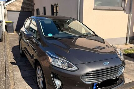 Ford Fiesta 73.159 km 9.800 &euro; Weilerswist 53919