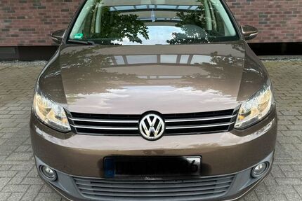 VW Touran 172.500 km 5.000 &euro; Darmstadt 64289
