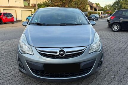 Opel Corsa 102.500 km 3.899 &euro; Rüsselsheim 65428
