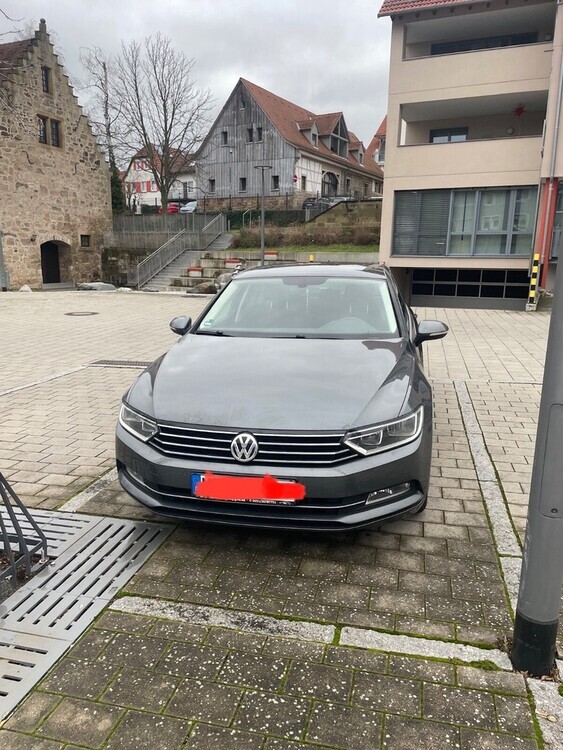 VW Passat (Typ 3C) 166.000 km 12.000 € Bad Mergentheim 97980