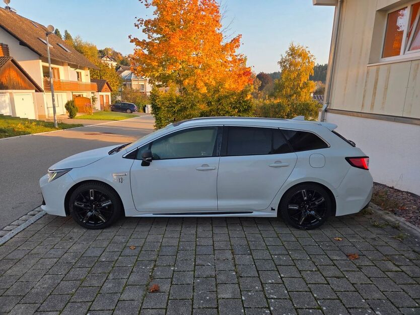 Toyota Corolla 96.450 km 25.200 € Bruchsal 76646