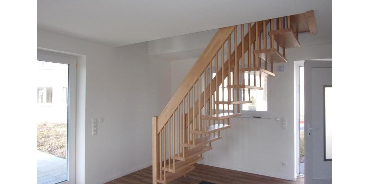 Einfamilienhaus Schwerin Friedrichsthal - 8 Zimmer, 222 m&sup2;, 670.000&euro; | Angebot:26355574
