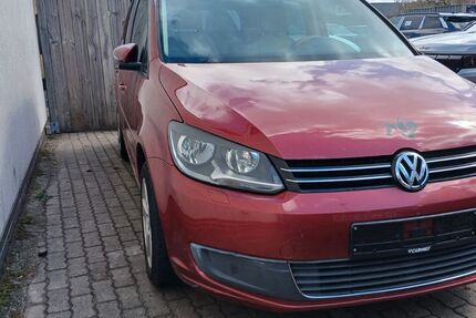 VW Touran 183.328 km 7.499 &euro; Uetersen 25436