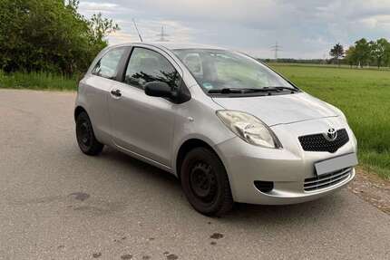 Toyota Yaris 222.500 km 1.800 &euro; Landsberg am Lech, GKSt 86899