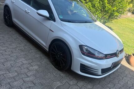 VW Golf 125.000 km 14.950 &euro; Beckum 59269
