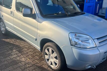 Citroen Berlingo 159.000 km 1.890 &euro; Berlin 13581